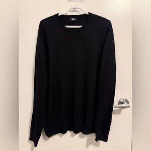 Uniqlo Roundneck Wool Men’s Sweater